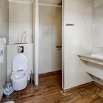 1 Bedroom Cozy In