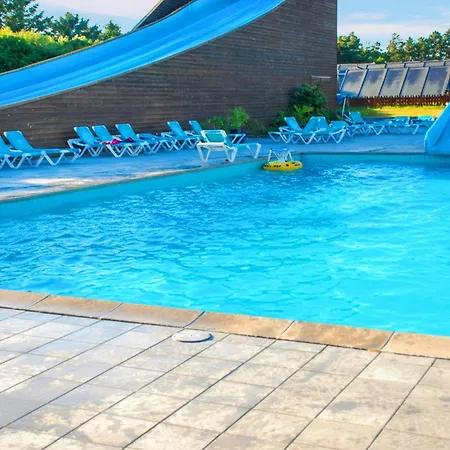 1 Bedroom Cozy In Holiday home *