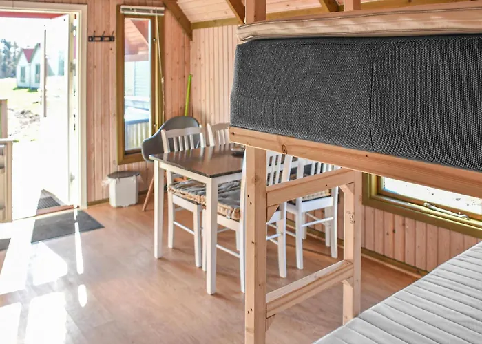1 Bedroom Cozy In