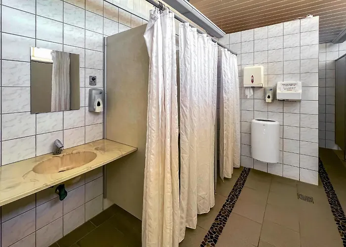 1 Bedroom Cozy In *